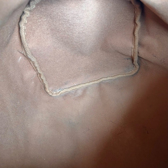 Louis Vuitton Monogram Speedy 40 - Picture 12 of 16